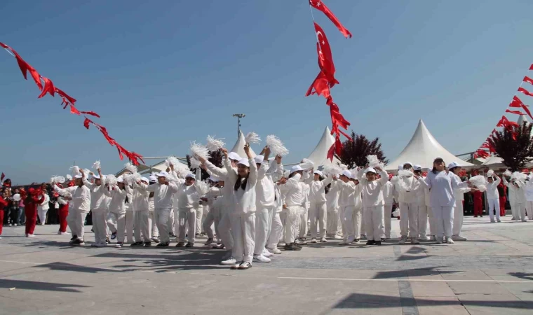 Yalova’da 23 Nisan coşkusu