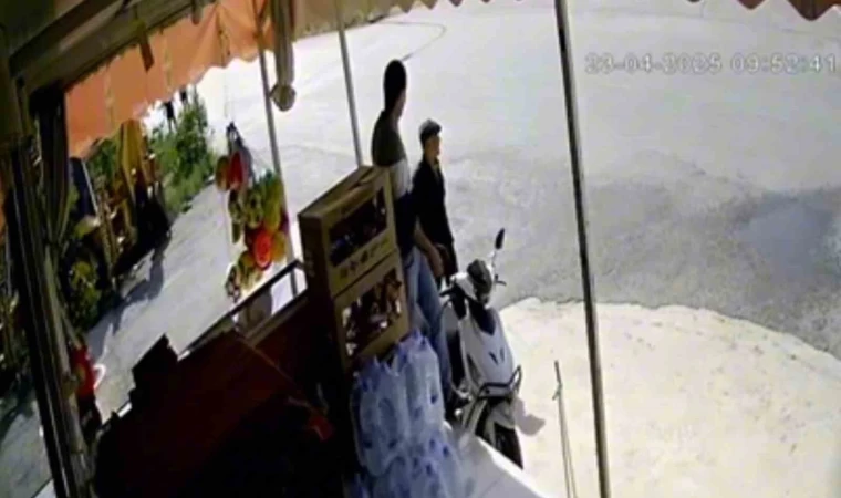 Yaşlı adamın şapkası işletmecinin aklını başından aldı: Bir anda kendini yerde buldu