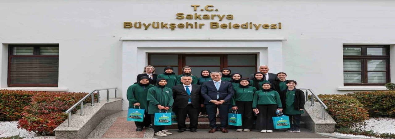 Yusuf Alemdar’ın başkanlık koltuğuna Zeynep geçit: ”Yarının geleceği bizim elimizde”