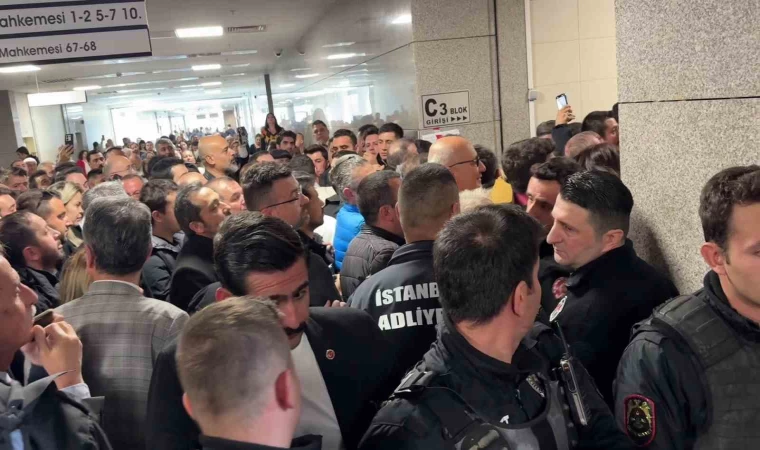 Zafer Partisi Genel Başkanı Ümit Özdağ, ”Cumhurbaşkanı’na hakaret” suçundan hakim karşısında