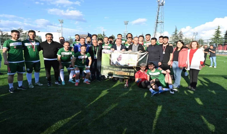 1. Amatör Futbol Mürüvvet Başdeğirmen Ligi’nin Şampiyonu DSİ Spor oldu