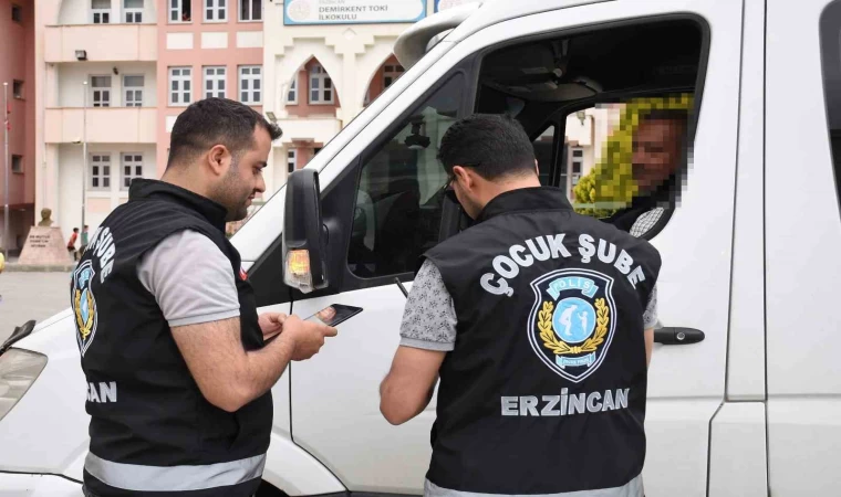 16 ekip 54 personelle Erzincan Emniyeti çocuk ve gençler için sahada