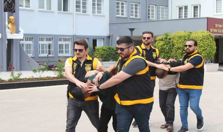 Adana’da iş adamına tuzak: 600 bin TL’den fazla parası gasbedildi