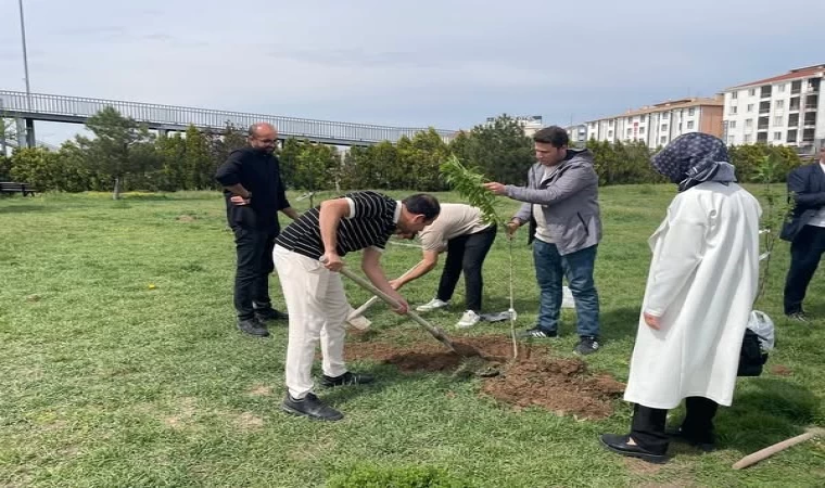 Afyonkahisar’da ”Ekibini Kur, İyilikle Değiştir, Dönüştür” projesi hayata geçirildi