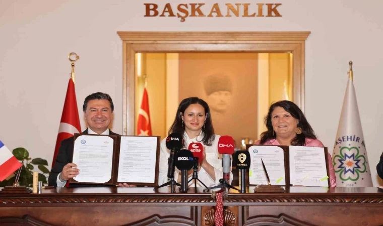 ”Akdeniz mavi kalsın” diye Muğla ile Bastia el ele verdi