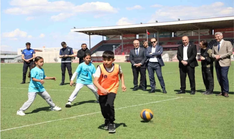 Alaca’da çocuklar oyun şenliğinde buluştu