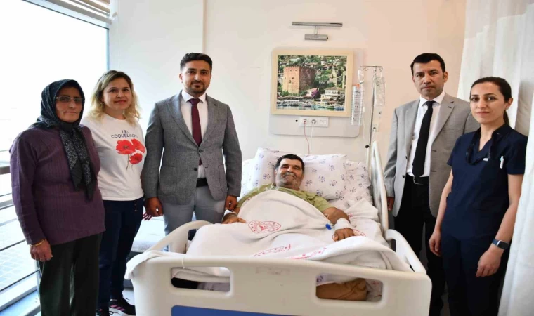 Alanya’da mikro cerrahi yöntemle doku nakli yapıldı