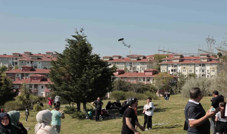 Arnavutköy’de ”Uçurtma Şenliği” renkli görüntüler oluşturdu