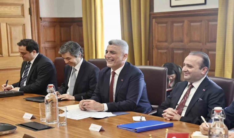 Bakan Bolat, İngiliz mevkidaşı Reynolds ile görüştü