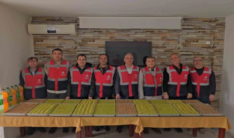 Balıkesir’de 500 mahkûma tatlı dağıtıldı