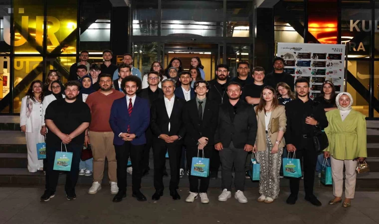 Başkan Alemdar, Ofis Sanat Merkezi’nde üniversiteli gençler ile buluştu