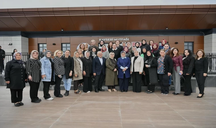 Başkan Büyükkılıç, kadınlarla Kayseri Mutfağı’nda buluştu