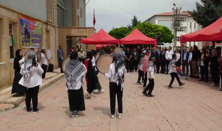 Batman’da Filistinliler için yardım etkinliği