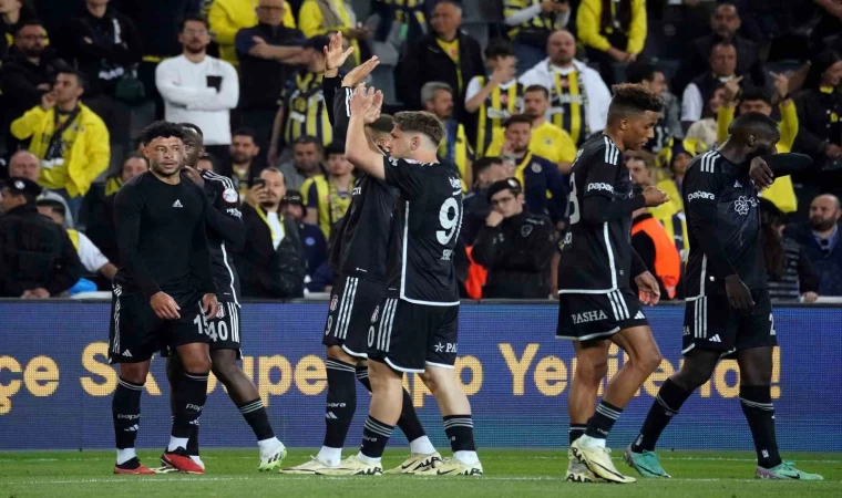 Beşiktaş, Fenerbahçe’ye karşı 20 yıllık hasreti sonlandırmak istiyor