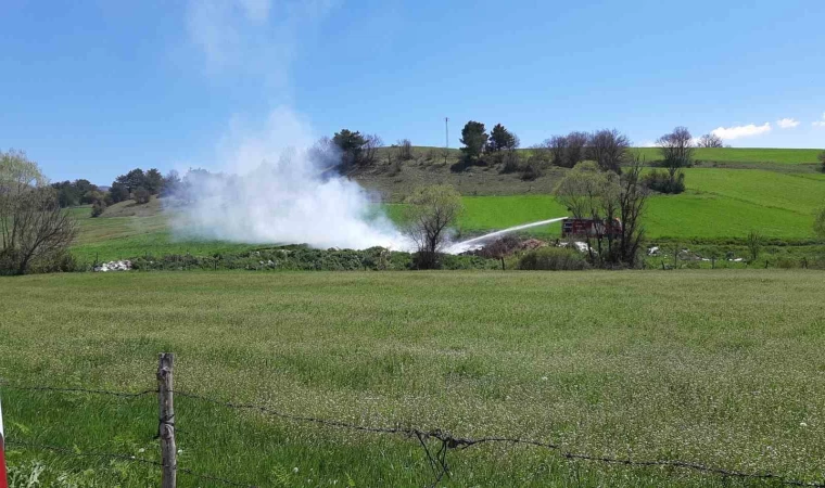 Bolu’da köylülerin çöplerini döktüğü alanda yangın