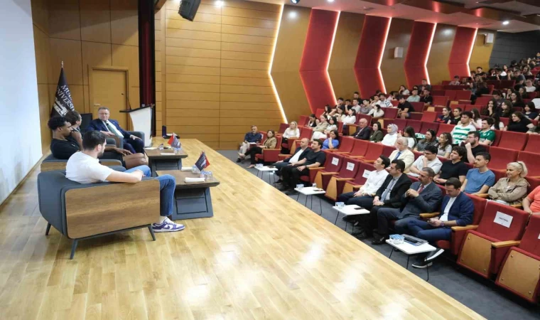 Bursaspor Basketbol Başkanı Sezgin Mudanya Üniversitesi’nde öğrencilerle buluştu