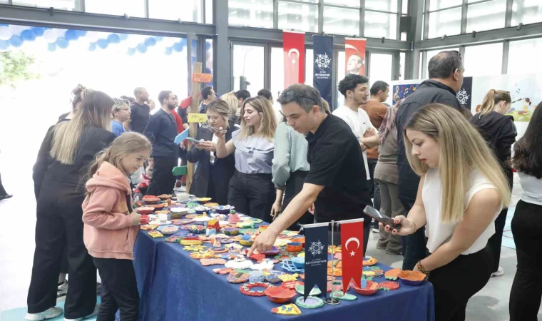 Büyükşehir’in özel öğrencileri, eserlerini görücüye çıkardı