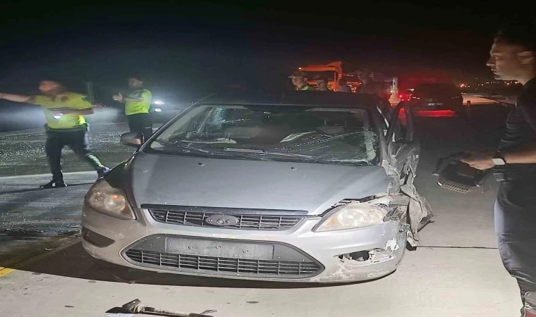 Cizre’de hafif ticari araç ile otomobil çarpıştı: 6 yaralı