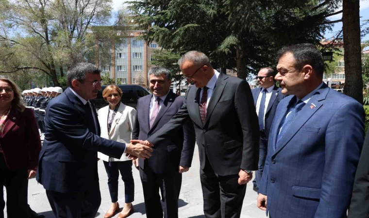 Cumhurbaşkanı Yardımcısı Yılmaz: ”Ana muhalefet partisinin tek yaptığı popülizm”