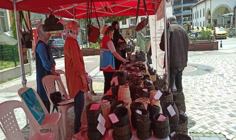 Devrek’te Anneler Günü alışveriş festivali ilgi gördü