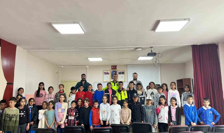 Diyadin’de ”Bir kural, bir ömür” etkinliği düzenlendi