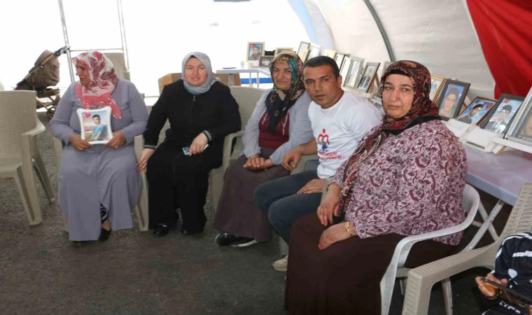 Diyarbakır anneleri PKK’nın kendini feshetmesiyle evlatlarına kavuşmayı bekliyor