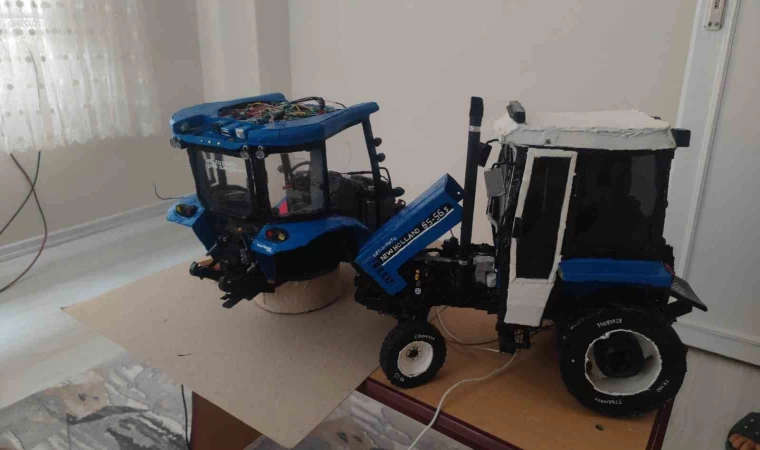 Diyarbakır’da liseli kaşif, maket traktörlerle gerçeğinin birebirini yapıyor