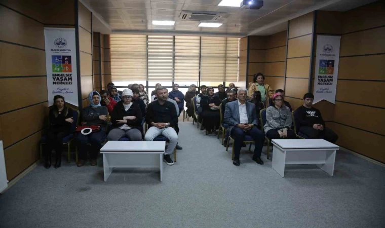 Elazığ Belediyesi, dil ve konuşma becerileri semineri düzenledi
