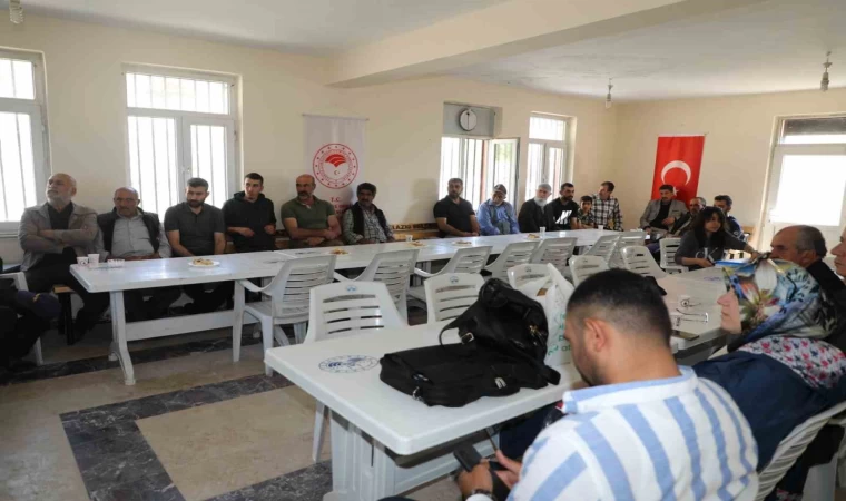 Elazığ’da üreticilere yönelik eğitimler sürüyor