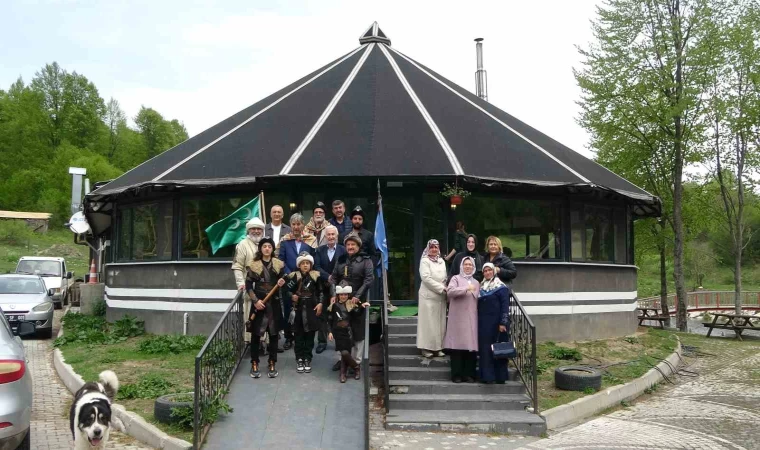 Emekli kütüphane memuru, 309’uncu kütüphanesini tarihi Kayı Obası’nda kurdu