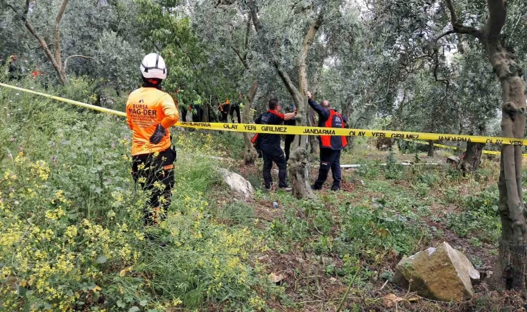 Emekli öğretmen ölü bulundu