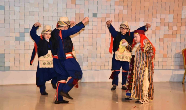 Engelliler haftasında anlamlı resim sergisi