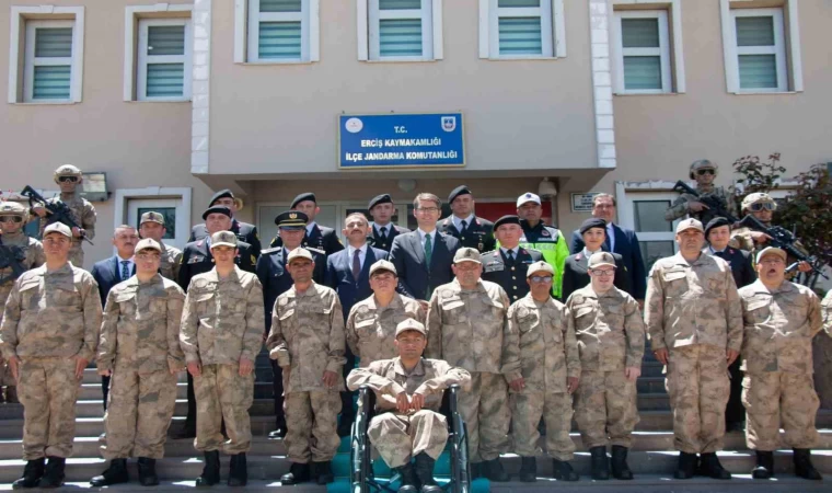 Erciş’te temsili askerlik töreni düzenlendi