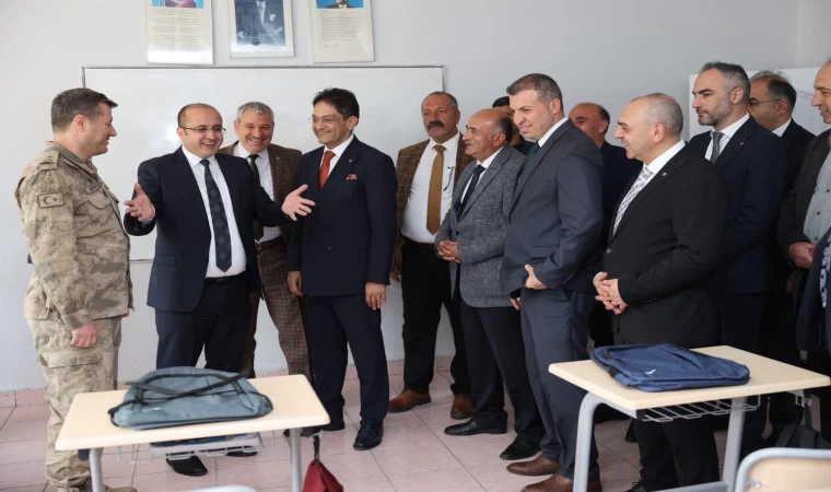 Erzurum Ticaret Borsası’ndan Şenkaya’ya eğitim ve ekonomiye yönelik destek ziyaretleri