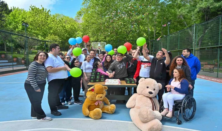 Esenyurt’ta Belediyesi, engelli bireylerin topluma kazandırılması amacıyla Menekşe Engelsiz Kafe’yi hayata geçirdi