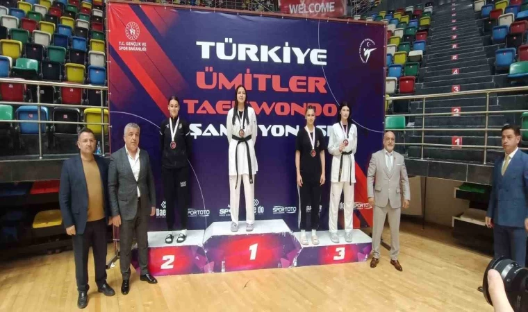 Eskişehirli sporcu Nida Nur Çene Türkiye Tekvando Şampiyonası’nda Türkiye 3’üncüsü oldu