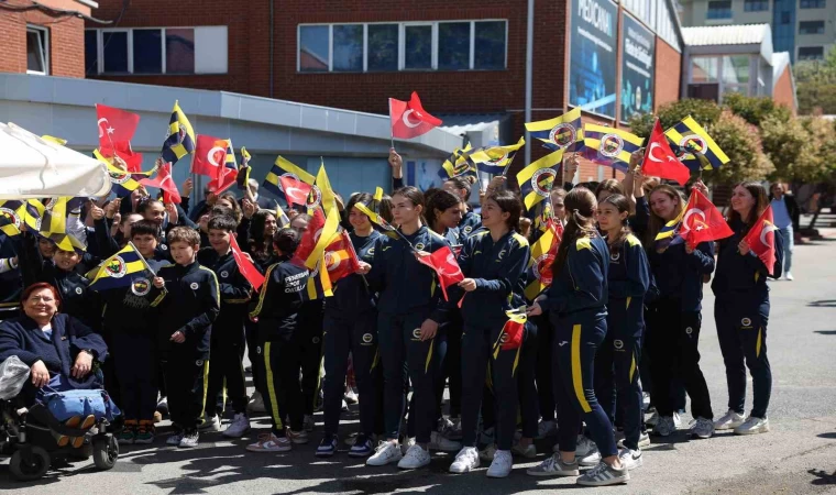 Fenerbahçe kuruluşunun 118. yılını törenle kutladı