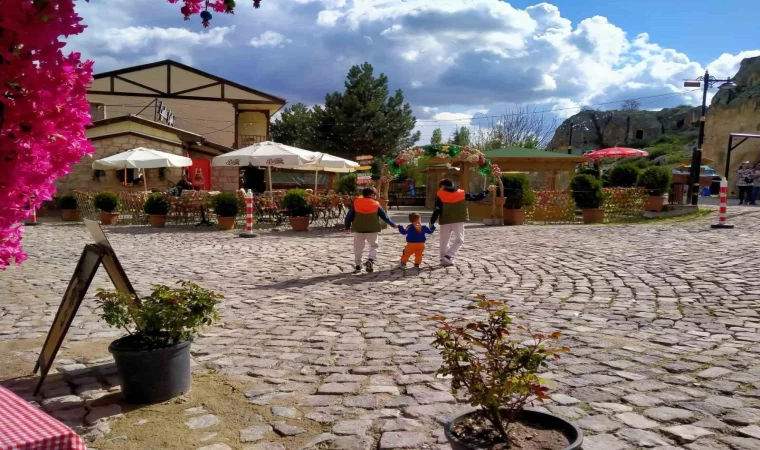 Frig Vadisi Ayazini’de turizm sezonu başladı