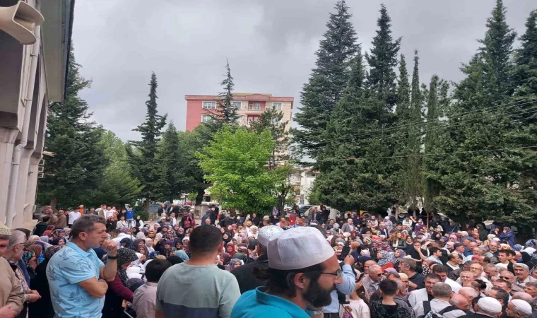 Gediz’den hacı adayları dualarla kutsal topraklara uğurlandı