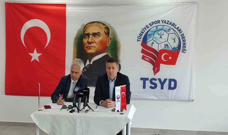 Gençlerbirliği Teknik Direktörü Eroğlu: ”Bizim yerimiz Süper Lig’dir, bunu başardığımız için çok mutluyuz”