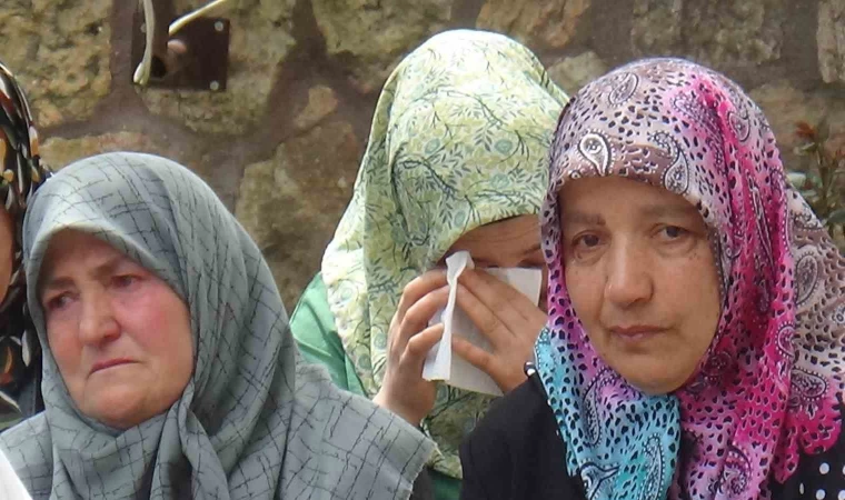 Hacı adayları dualarla kutsal topraklara uğurlandı