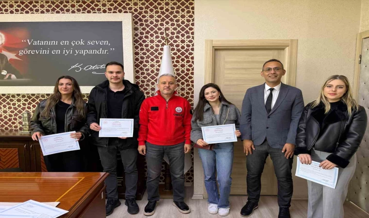 Hastanede boyama yapan gençlere teşekkür