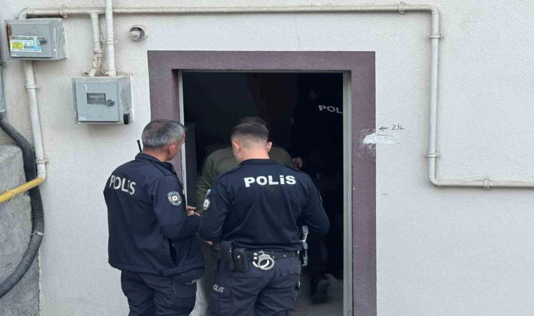 Hastanede yatan eşini görmek için hazırlık yaparken kalbine yenik düştü