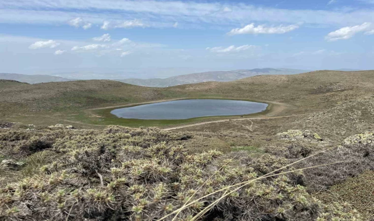 Hazar Baba Dağına bisikletle tırmandılar