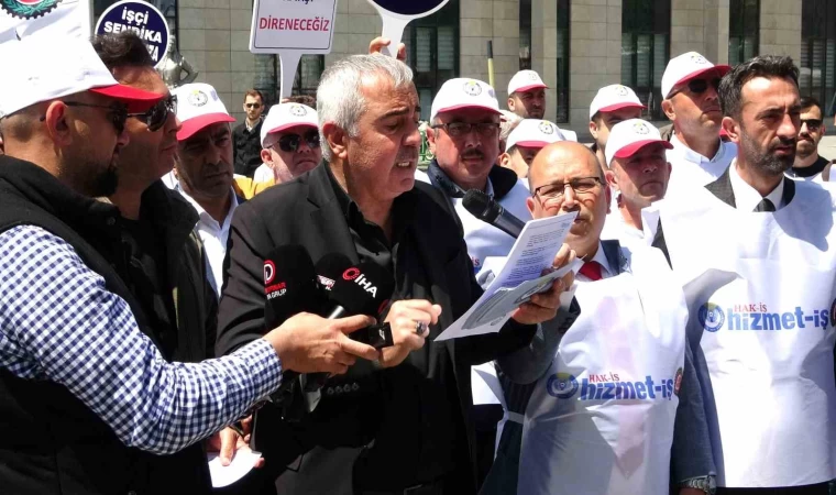 Hizmet-İş Sendikası’ndan Kütahya Belediyesi önünde tepki: ”İş barışını bozan uygulamalara son verin”