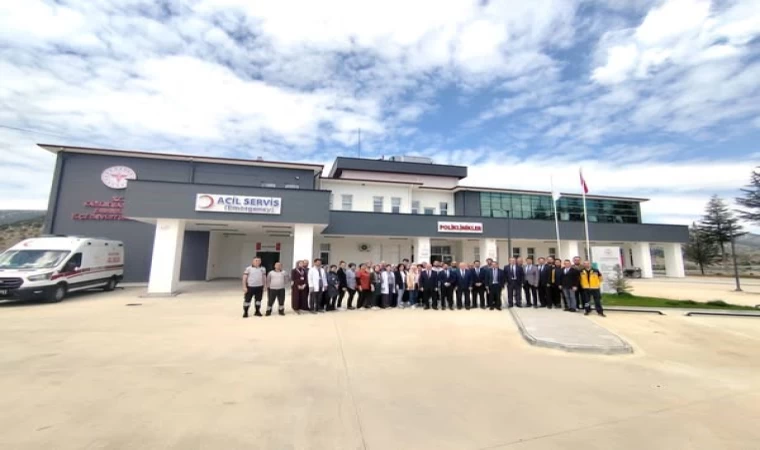 İl Sağlık Müdürü Koç, hizmete başlayan yeni hastaneyi ziyaret etti