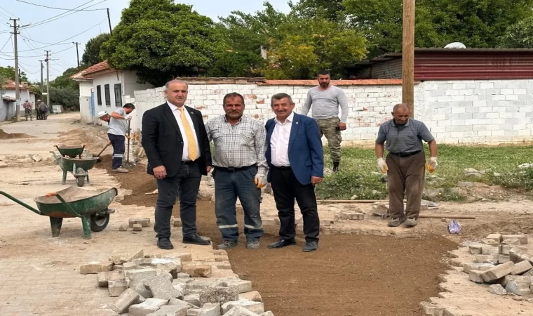 İncirliova Belediyesi’nden ücretsiz yol tamiratı desteği