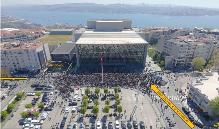 İstanbul Valiliği, ”Özgür Özel’in makam aracı kapalı otoparka alınmadı” iddialarını yalanladı