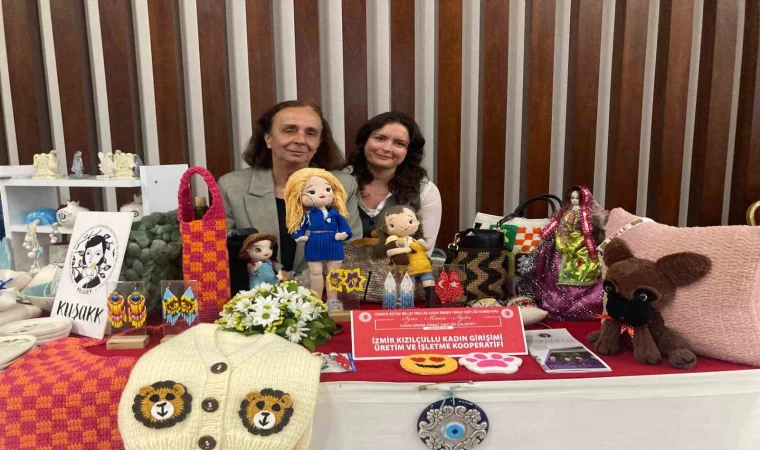 İzmir’de ”Kadın Erkek Fırsat Eşitliği Çalıştayı” düzenlendi