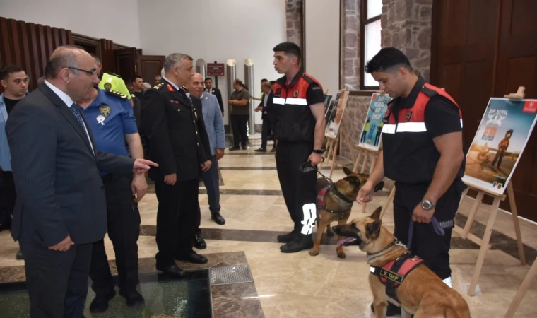 İzmir’de Trafik Güvenliği Haftası açılışı, törenle yapıldı